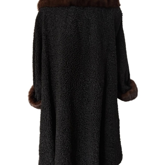 Vintage lambswool and Mink fur coat​ - Picture 2 of 10